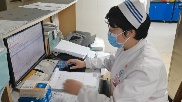 初心之路巡展丨江西援鄂护士杨辉利告诉女儿：妈妈打怪兽去了