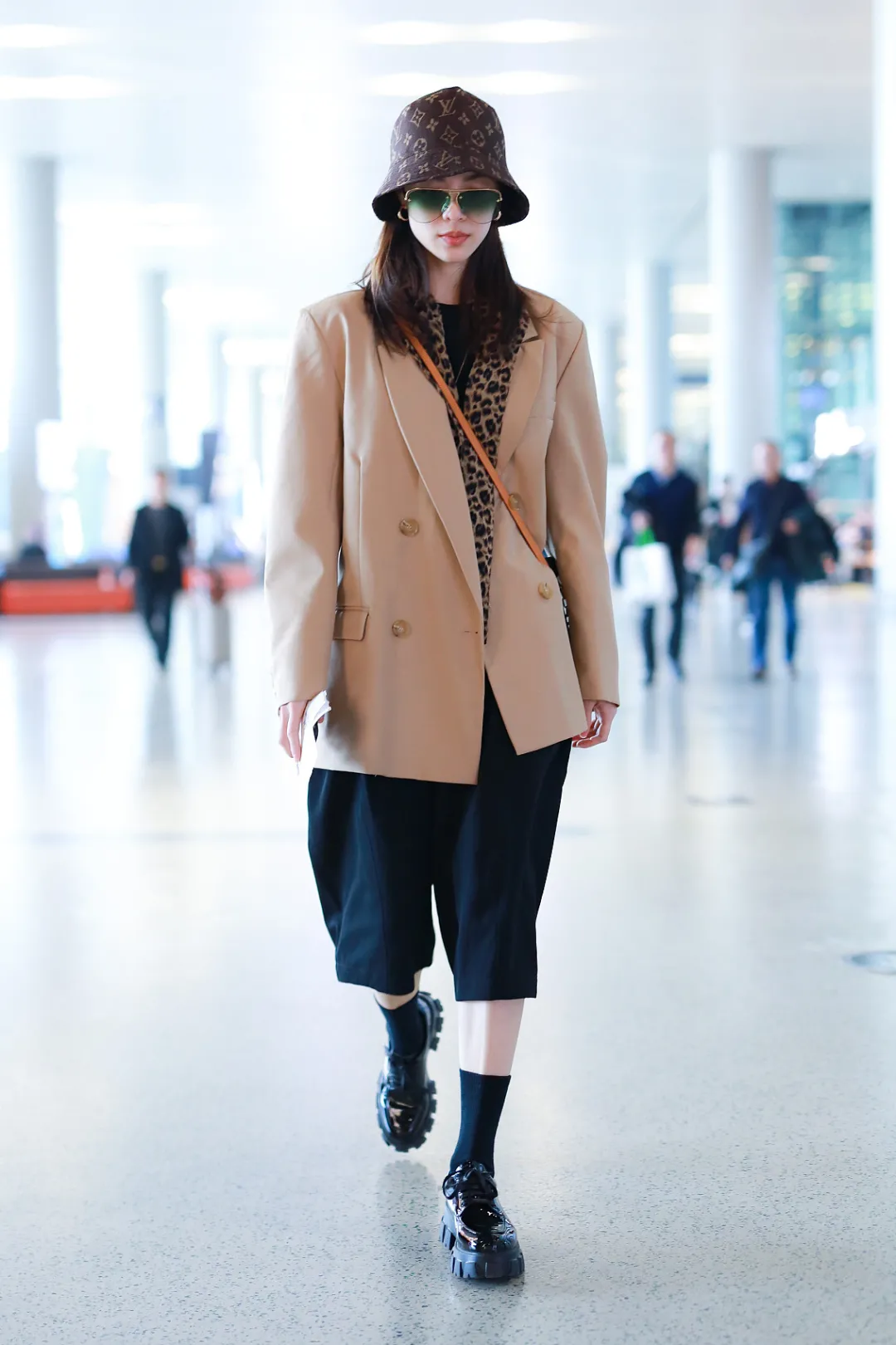 这位钟小姐也很会穿!钟楚曦街拍珍藏版