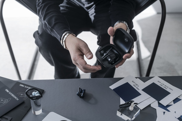 fragment Design特别版Powerbeats Pro