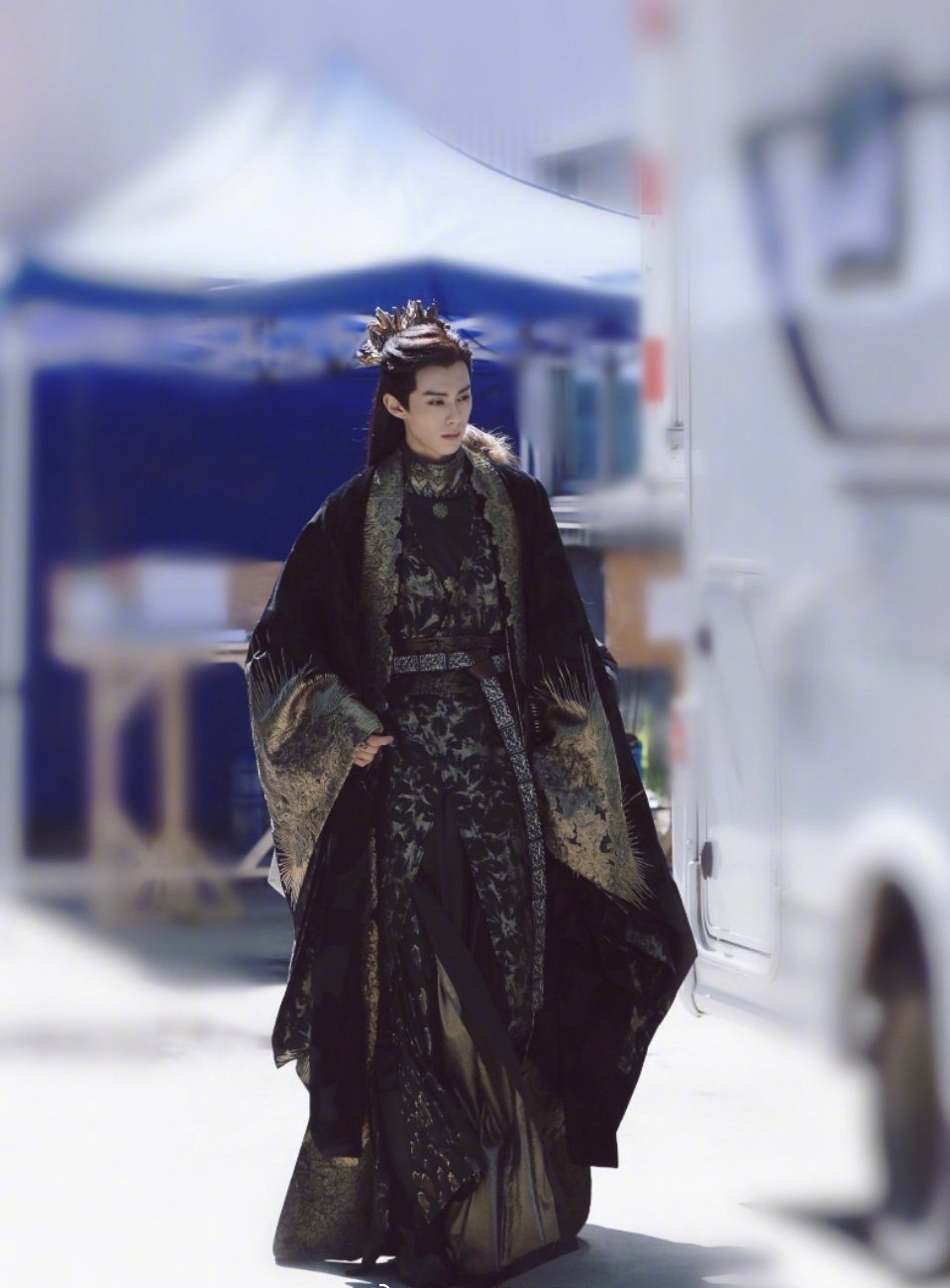 近期开机古装路透,任嘉伦的鲛人很惊艳,杨洋像活过来的sd娃娃