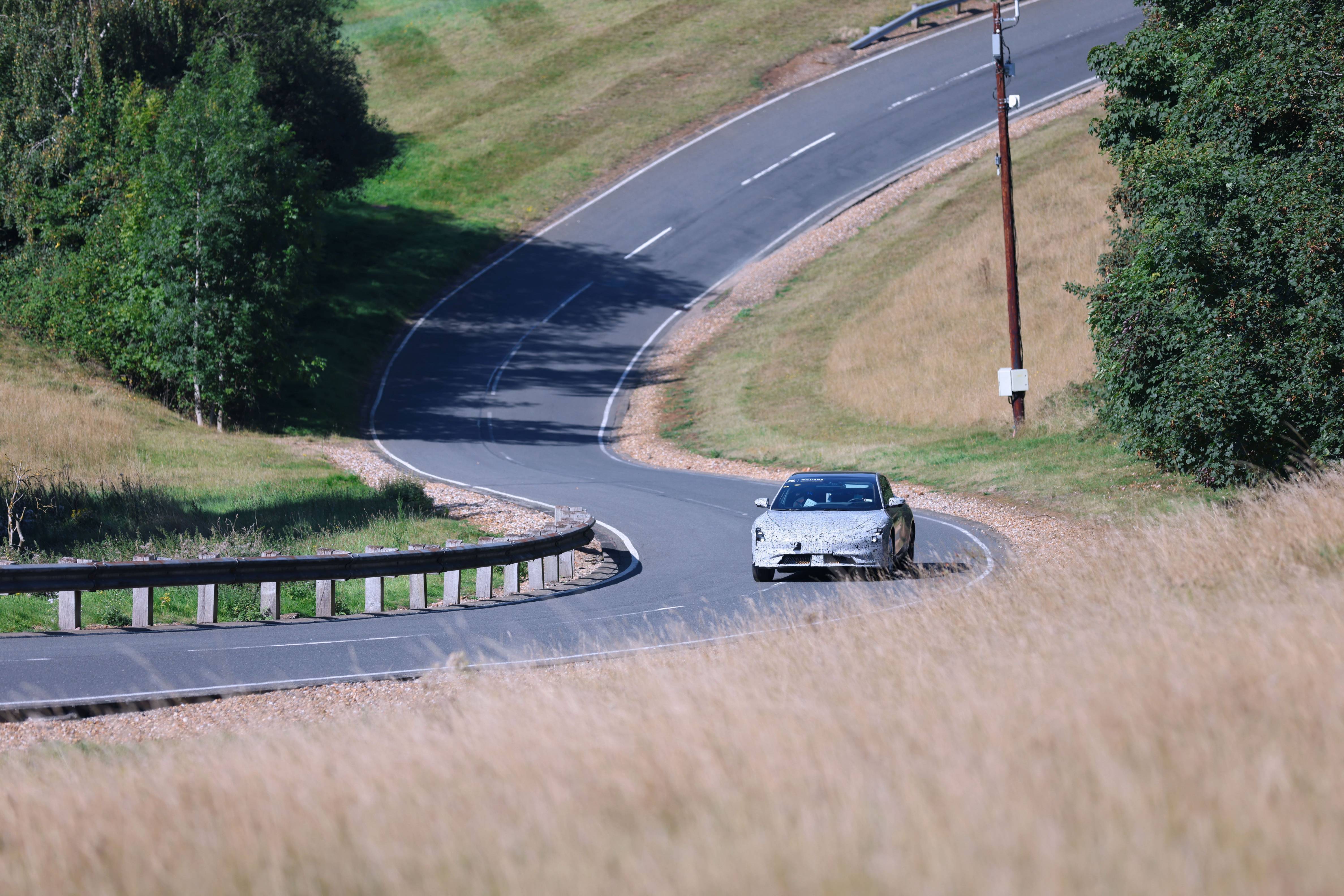 f1威廉姆斯操刀 智己l7山路赛道测试谍照曝光