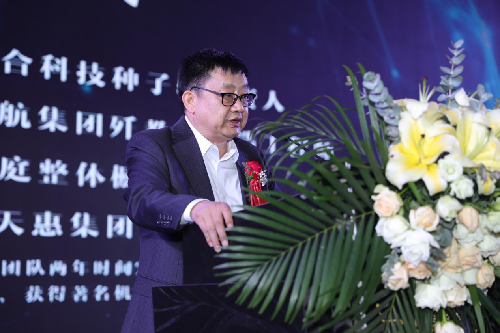 杨武先生是贵航集团歼教七制造工程师,朗庭整体橱柜创始人,曾带领团队