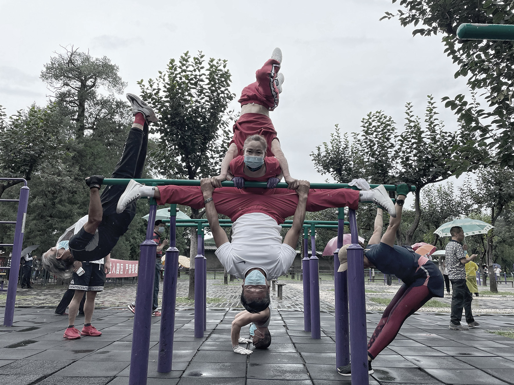 健身公园妇女 库存照片. 图片 包括有 亭亭玉立, 有吸引力的, 人们, 运行, 喜悦, 享用, 幸福, 健身 - 13849846