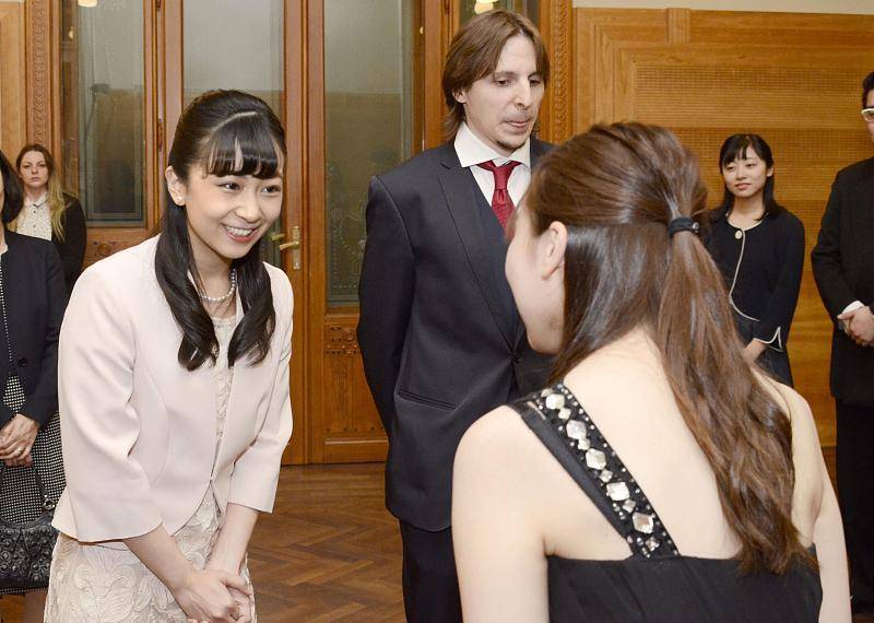 逃离日本皇室的新一代公主 嫁渣男 舍嫁妆 寻自由 凤凰网