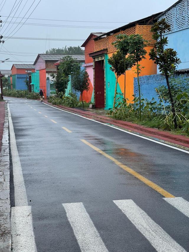 臨潁雨後的大李村空氣清新牆上的繪畫讓網友直呼愛了