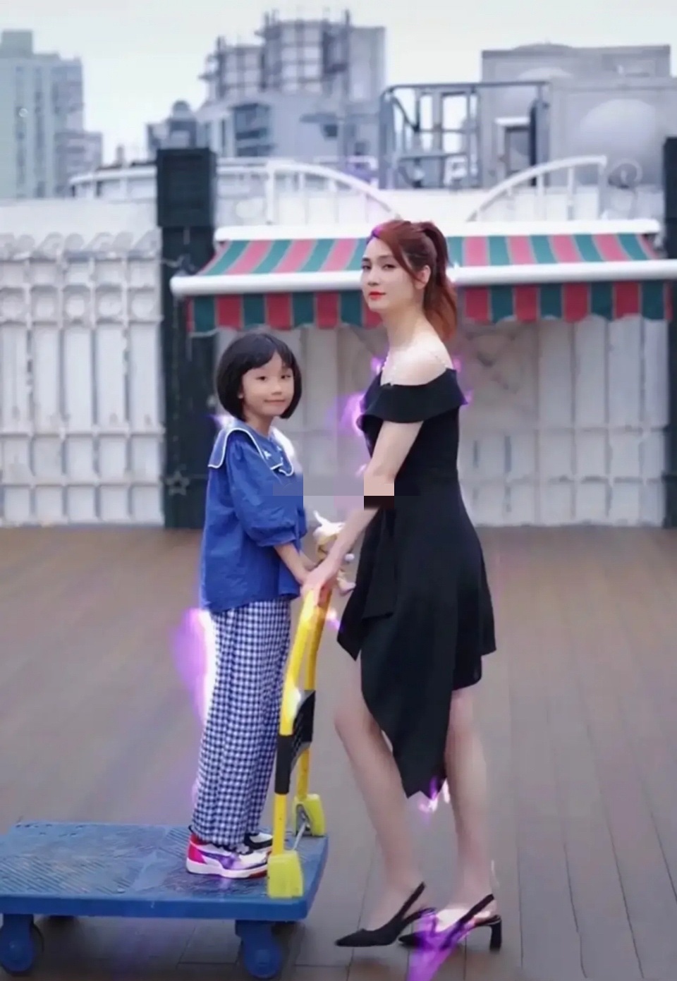 F2D627B8-21F3-43C8-95C3-0677890AA38D