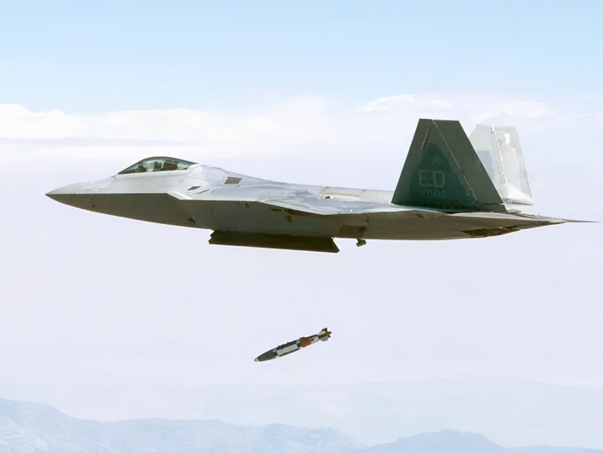 斥资700亿升级f-22a,对歼-20的优势不再了?