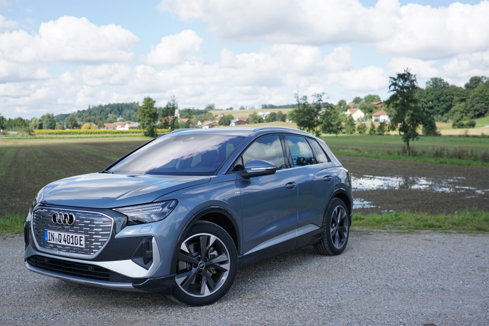 海外试驾奥迪首款电动紧凑型suv q4 e-tron,销量就靠它了_凤凰网汽车