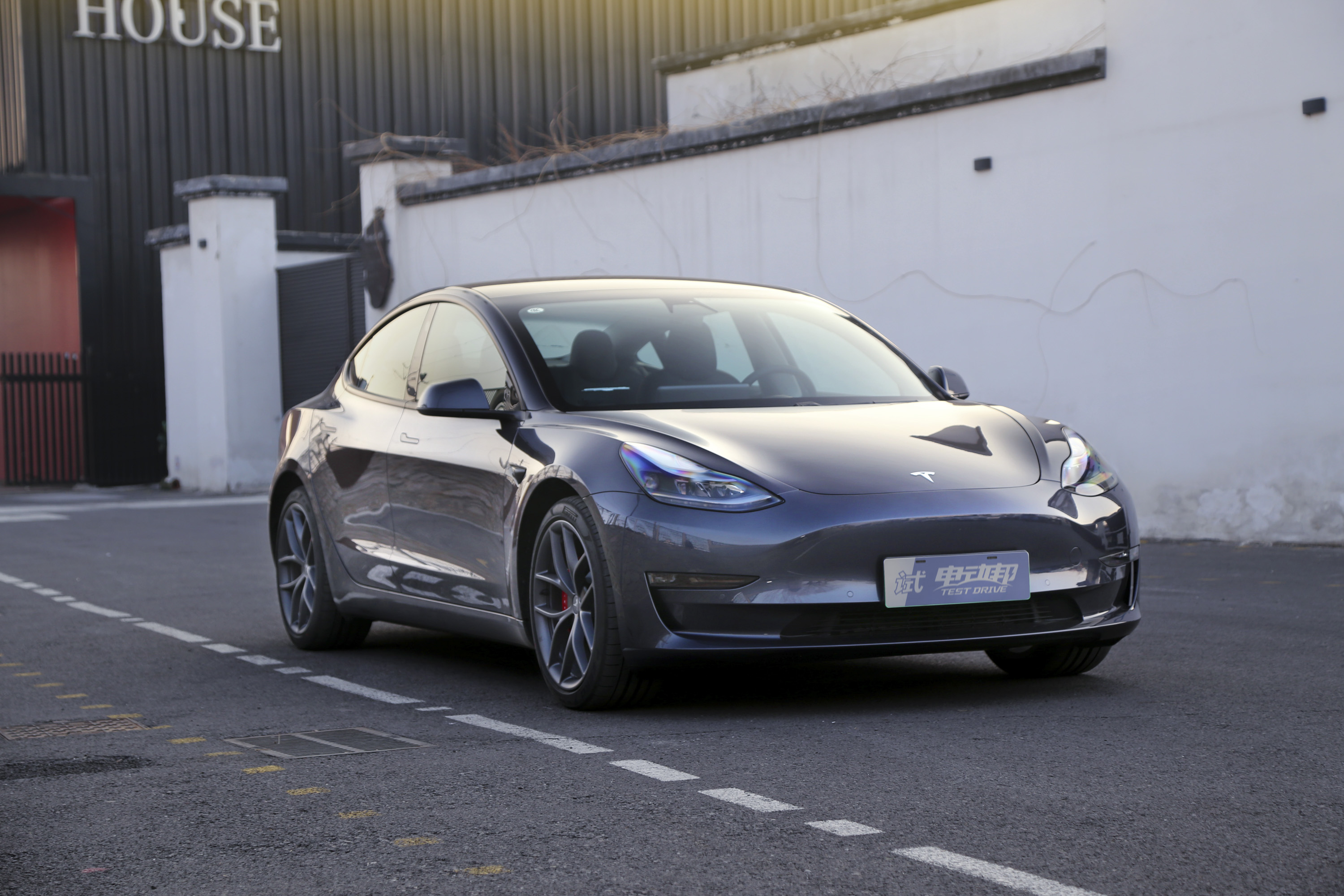 入手的最佳时机深度试驾特斯拉model3高性能版