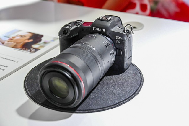 P&E 2021 佳能展台EOS R系统和RF镜头是主角
