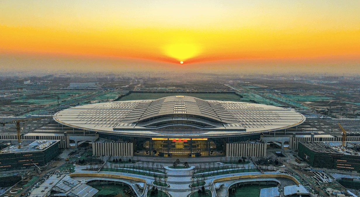 短短2年,亚洲最大高铁站建成?堪比66个足球场,中国再创奇迹