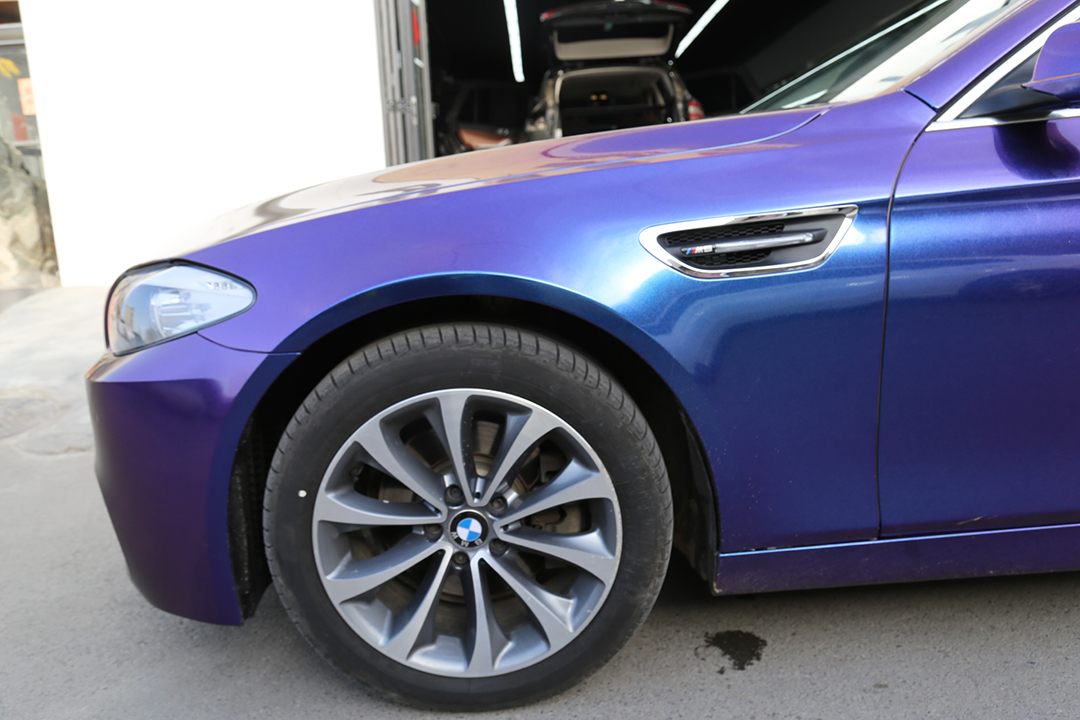 俗话说"三分膜七分贴",一张好的汽车贴膜也需要好的安装,贴好才能发挥