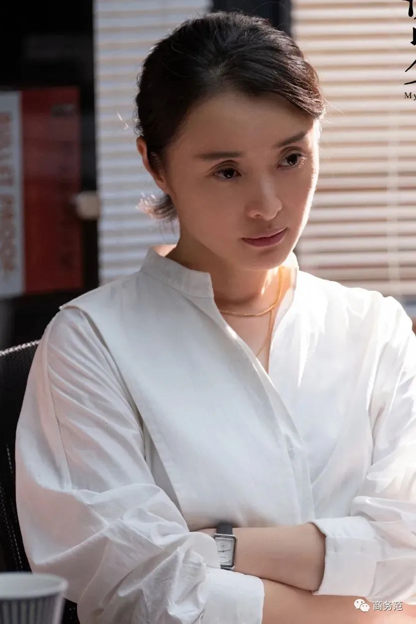 流金岁月里朱锁锁蒋南孙都戴什么珠宝腕表