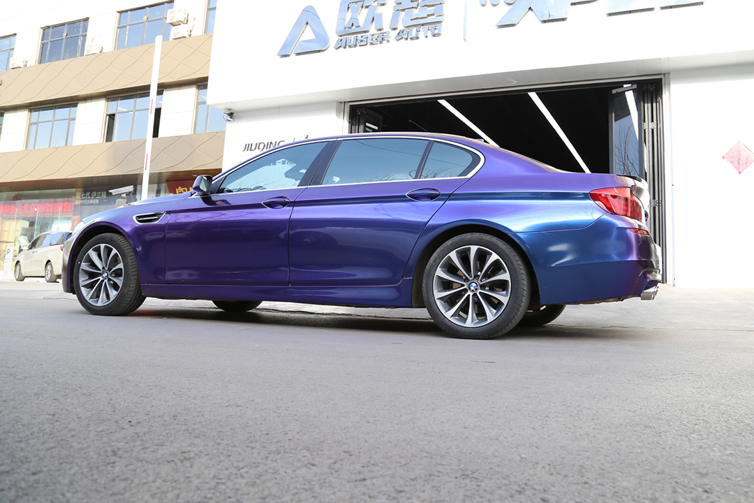 率性光芒 绚丽夺目 | 宝马五系升级m5包围 全车改色钻石极光蓝