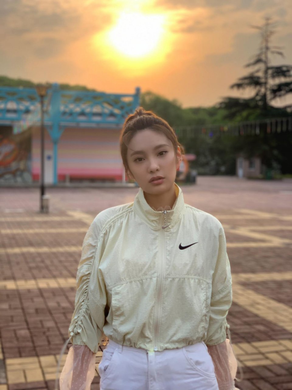 《我的时代你的时代》浪漫首播,王可如王安宇甜蜜撒糖__凤凰网