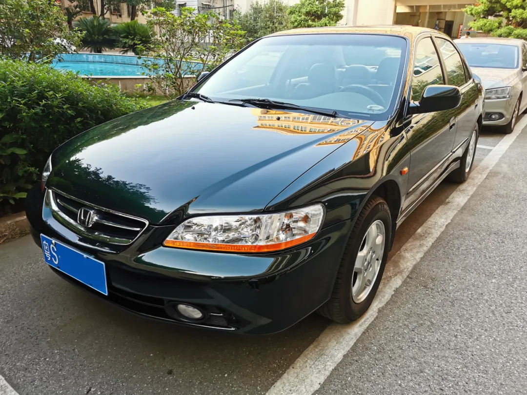 「二手车」东莞户六代雅阁3.0,地库长大,几乎没老化__凤凰网