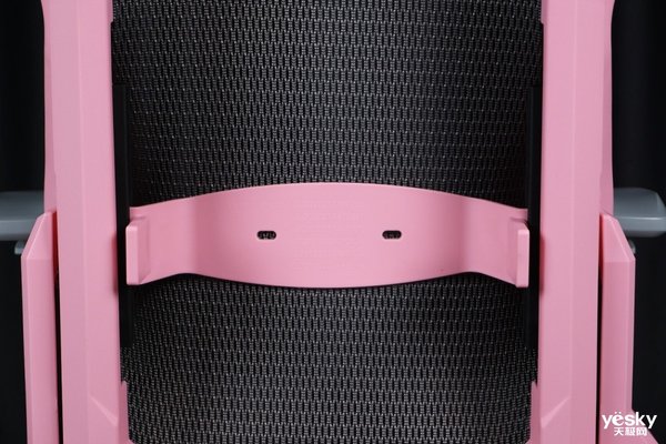 迪锐克斯DXRACER AIR女神定制款电竞网椅测评