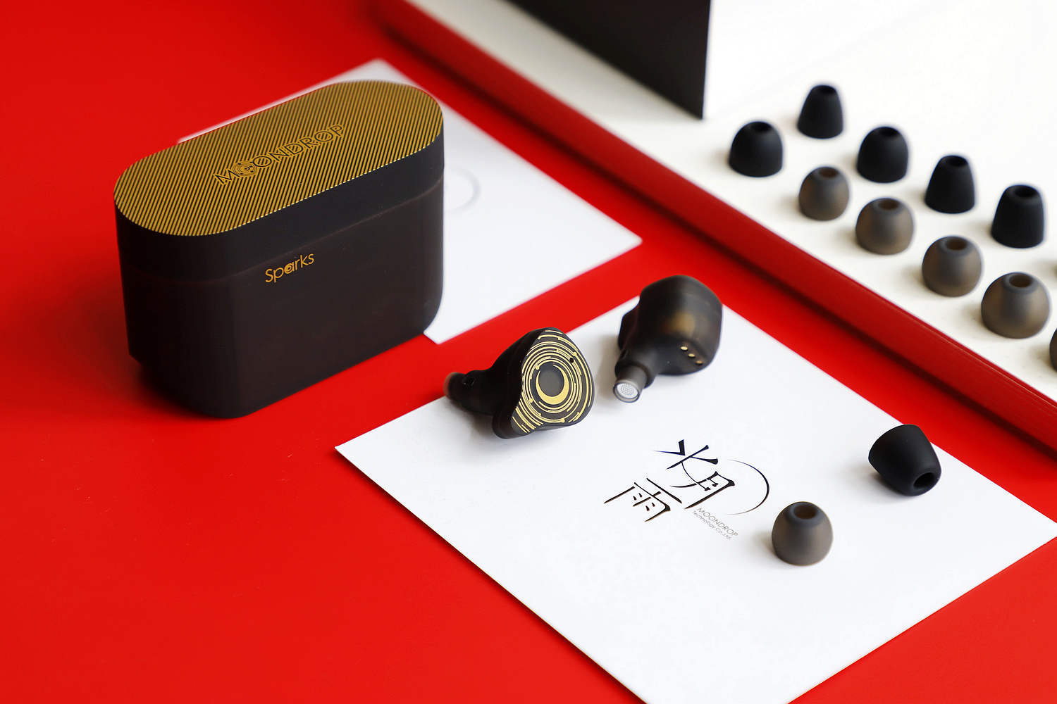 二次元专属:水月雨sparks火花真无线tws蓝牙耳机测评__凤凰网