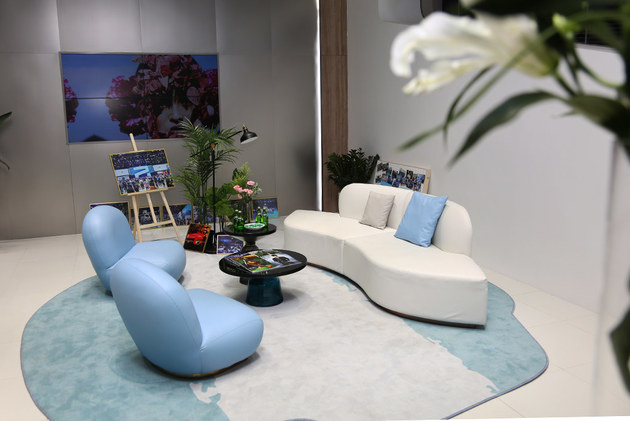 R SPACE城市异想空间北京开馆 开心赏车/融汇时尚