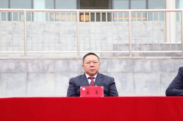 云南曲靖会泽县茚旺高中致远中学召开2021年春季学期期中表彰大会