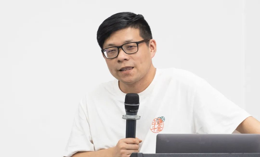 曾开28家网店,如今帮品牌一个月冲上TOP1,他18年造了N个风口