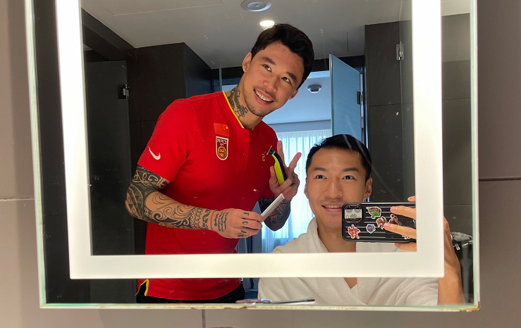 自给自足张琳芃为吴曦理发倒垃圾擦马桶写训练笔记获赞