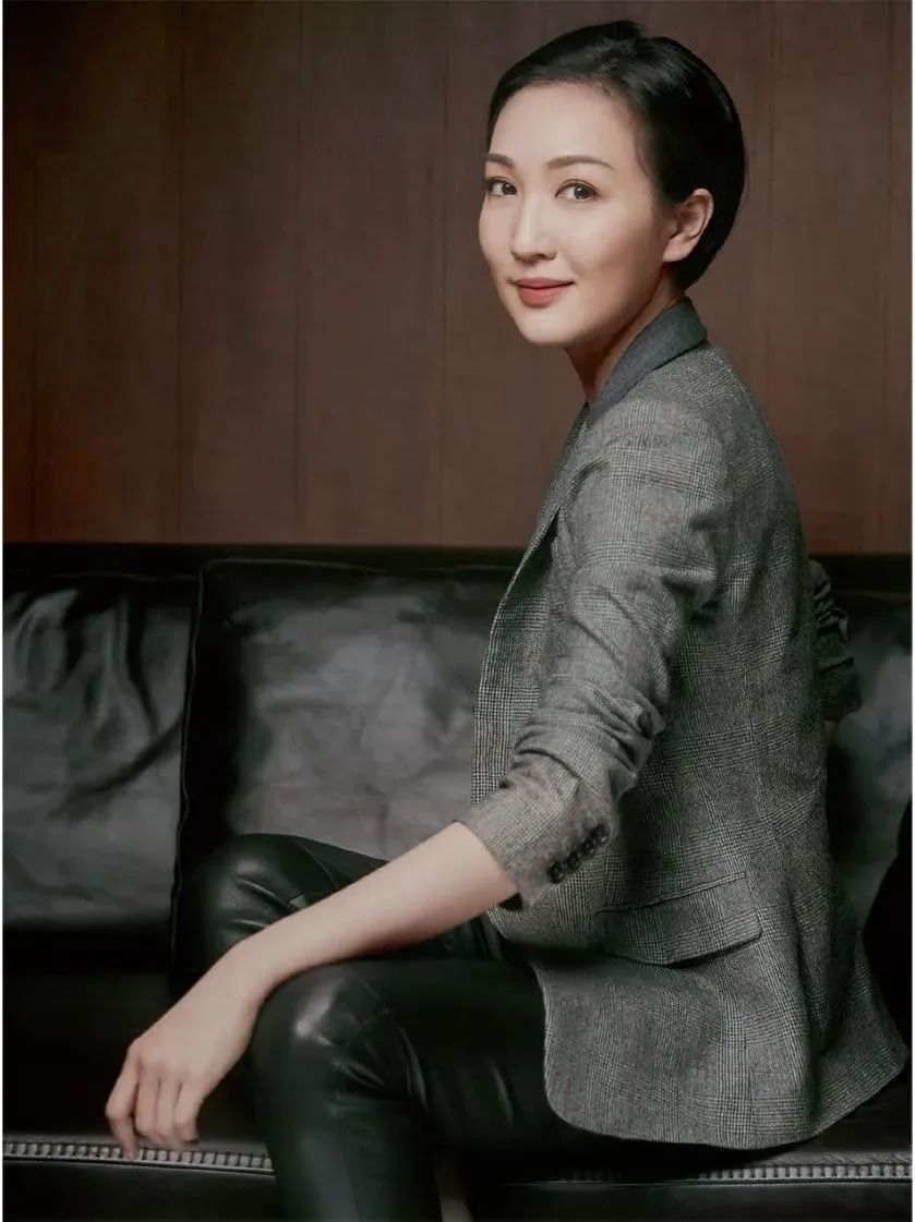 虽身为名门之后,但霍思纬没有倚靠家里的名气,凭自己的才华经营个人