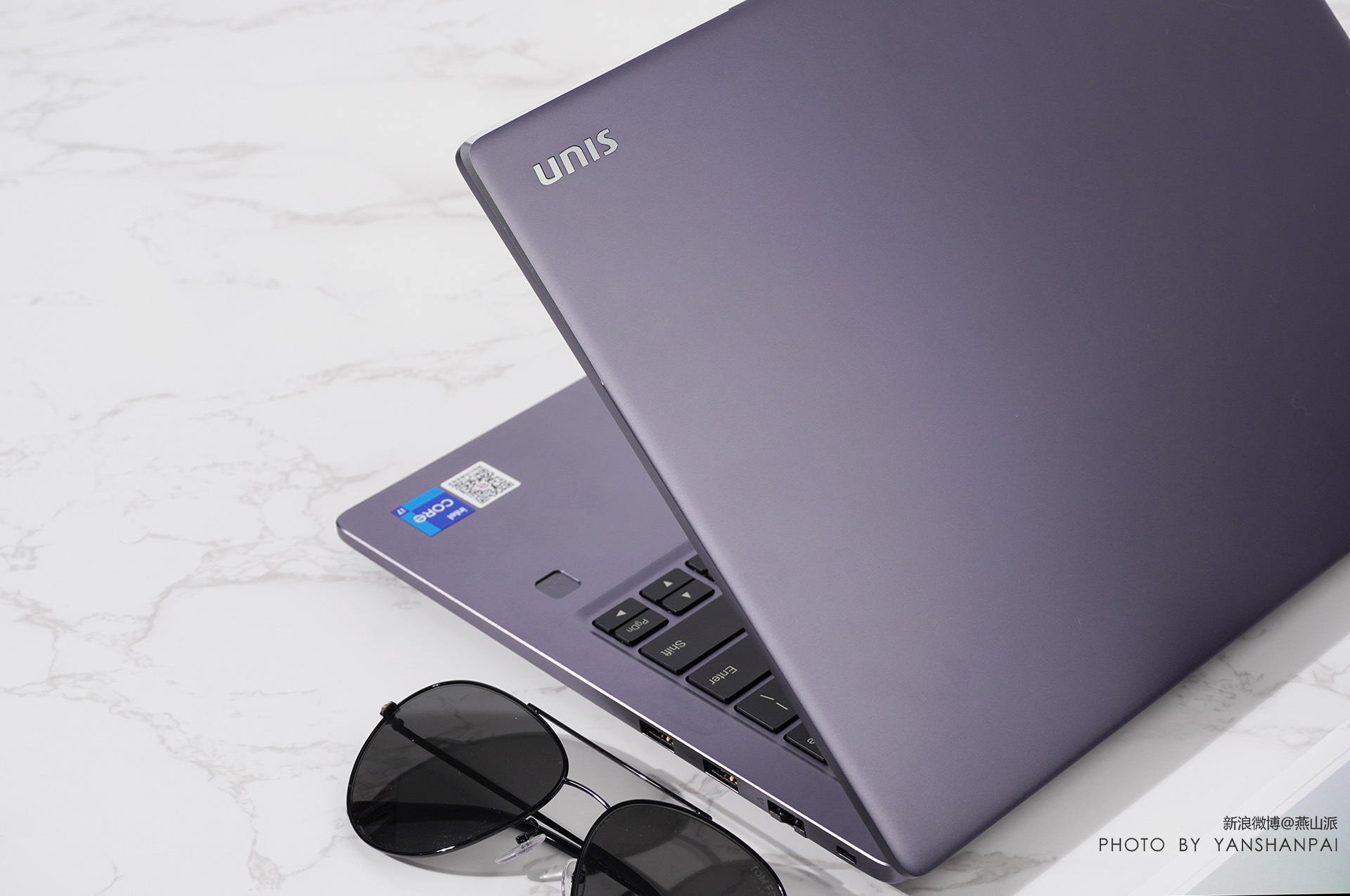 紫光计算机 unis 14t上手评测:高效办公 轻薄实力派__凤凰网
