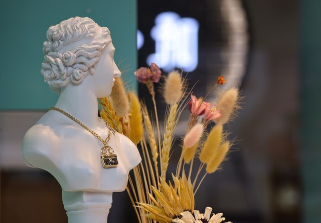 亲民远摄镜头 佳能RF100-400mm IS USM评测