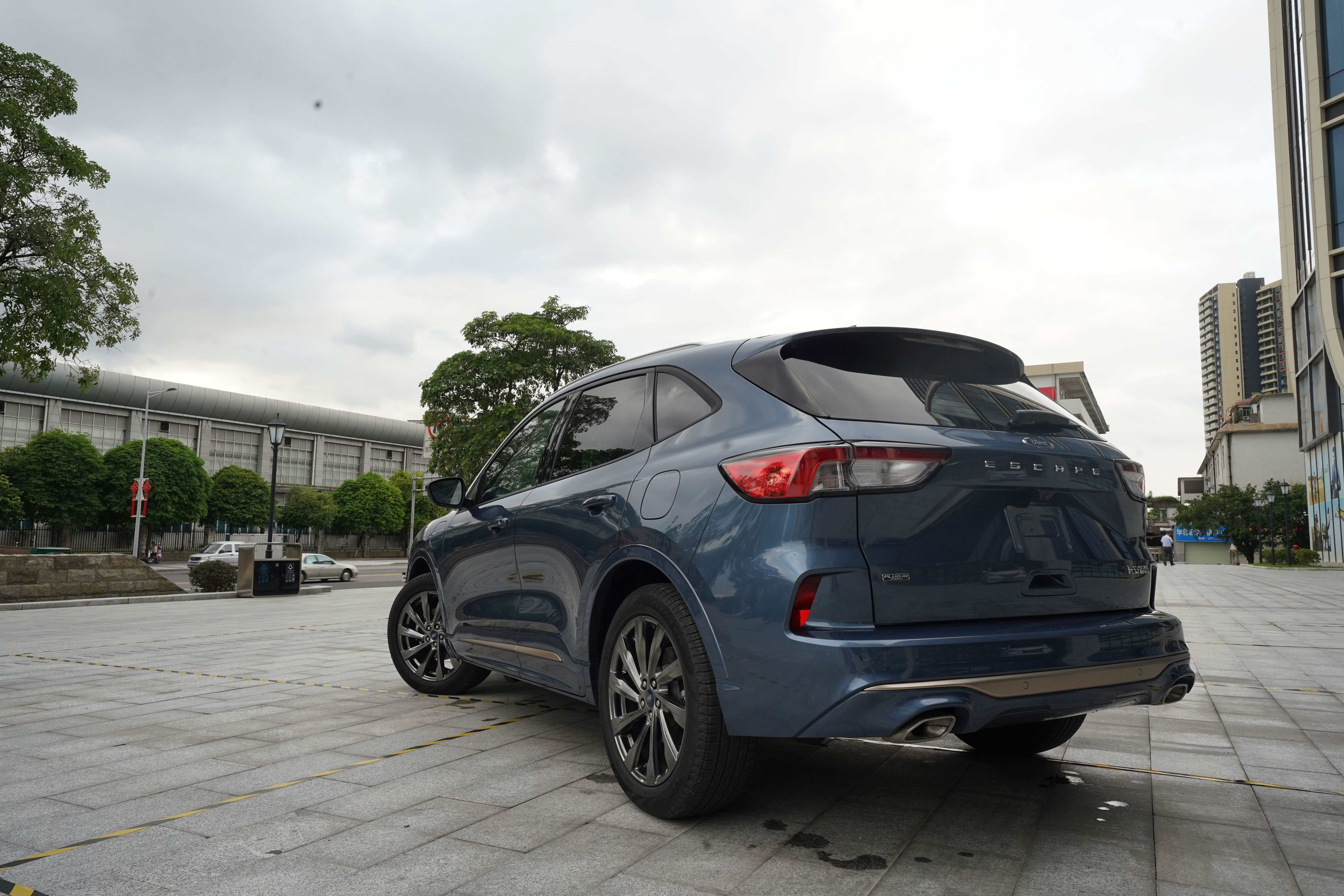 试驾福特锐际phev:20万就能拥有的绿牌合资suv,究竟有多香?