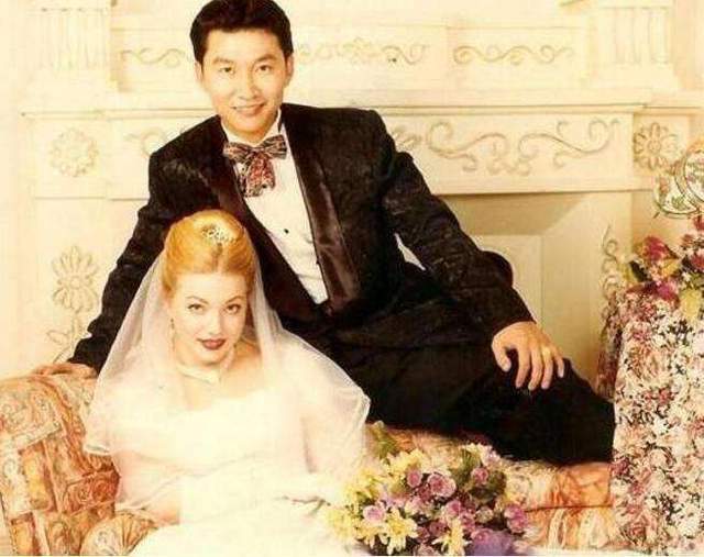 "张世豪"戏外人生好精彩,不仅有瑞典美女老婆,做导演还拿大奖