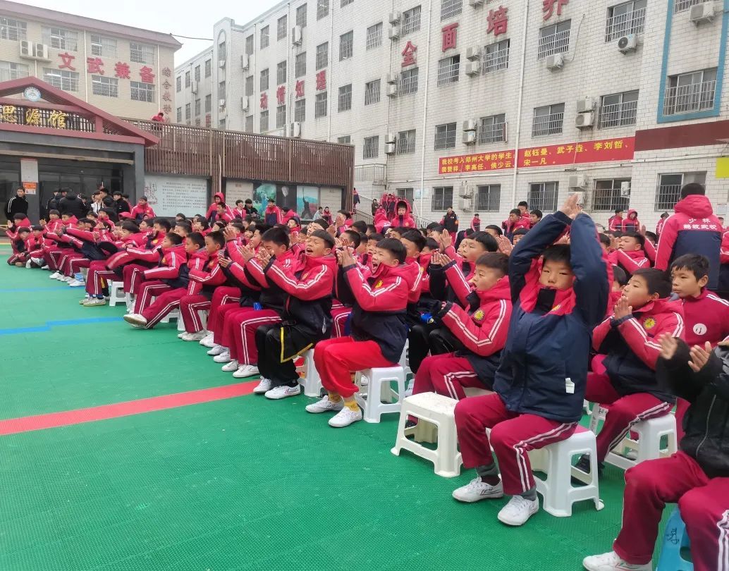 「少林鹅坡」最可爱的你——揭秘鹅坡武校校运会"心级"幕后__凤凰网