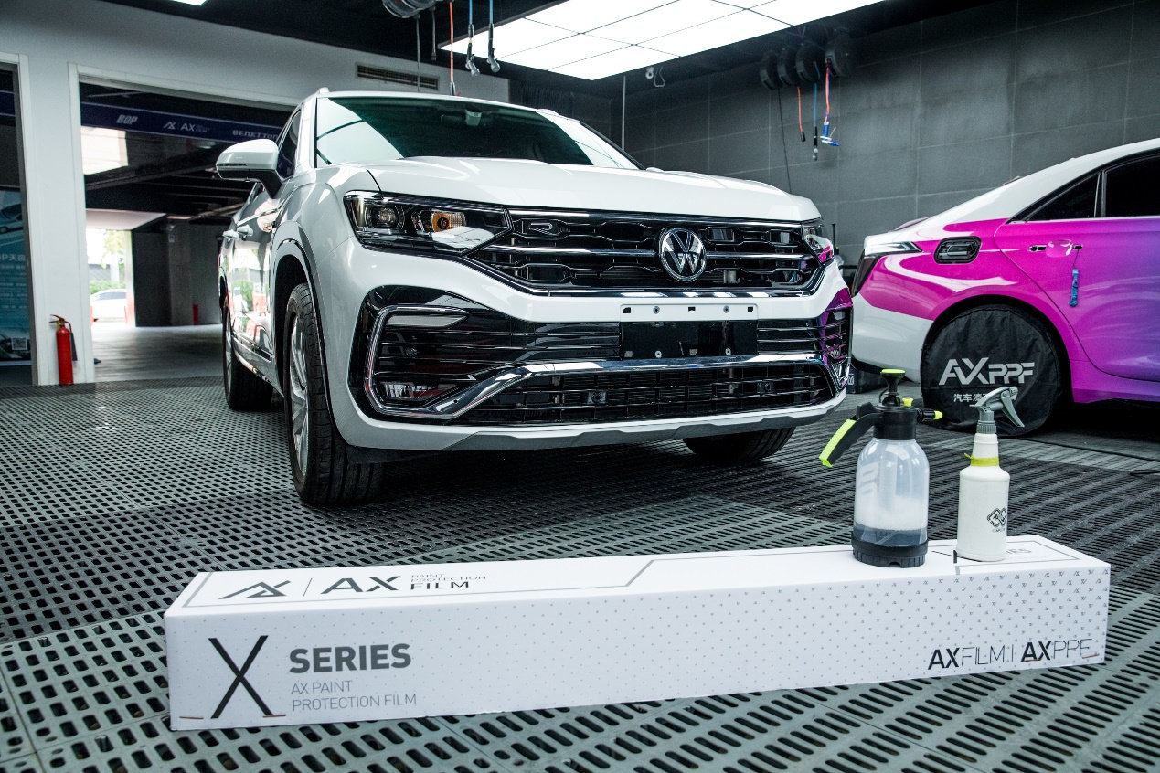 膜呗隐形车衣案例:选择了探岳x 也选择贴了隐形车衣__凤凰网