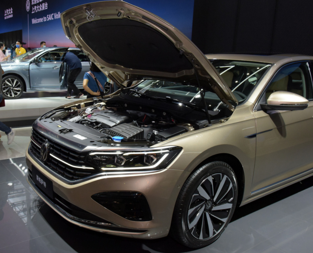 0t高功率,全新帕萨特登陆成都车展,这才是b级标杆__凤凰网