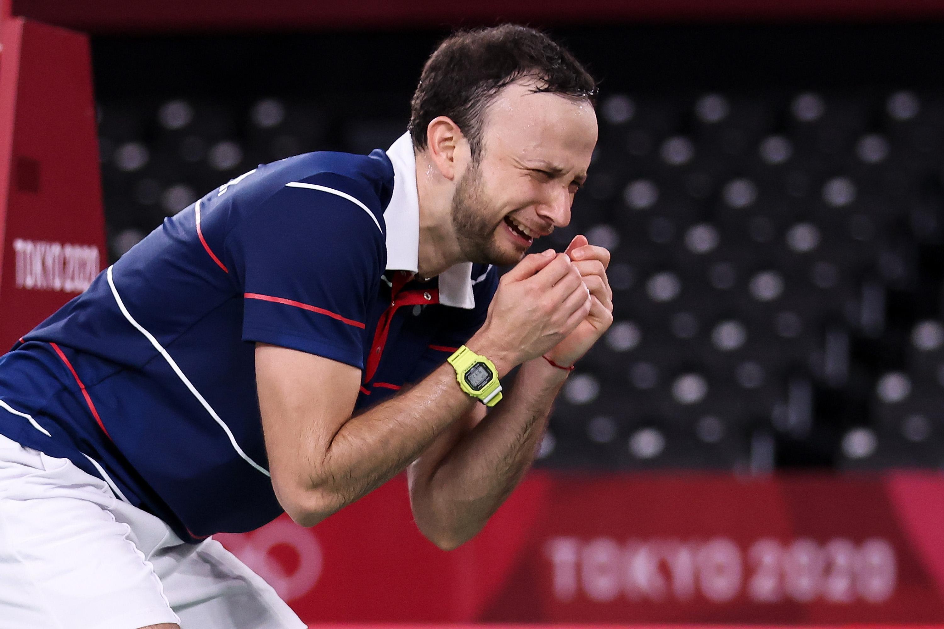 闯入男单半决赛,凯文·科登激动痛哭.