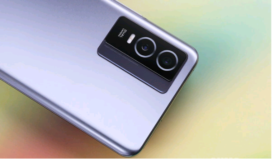 高性价比千元机vivoy76s,轻薄,美观,游戏体验无负担!