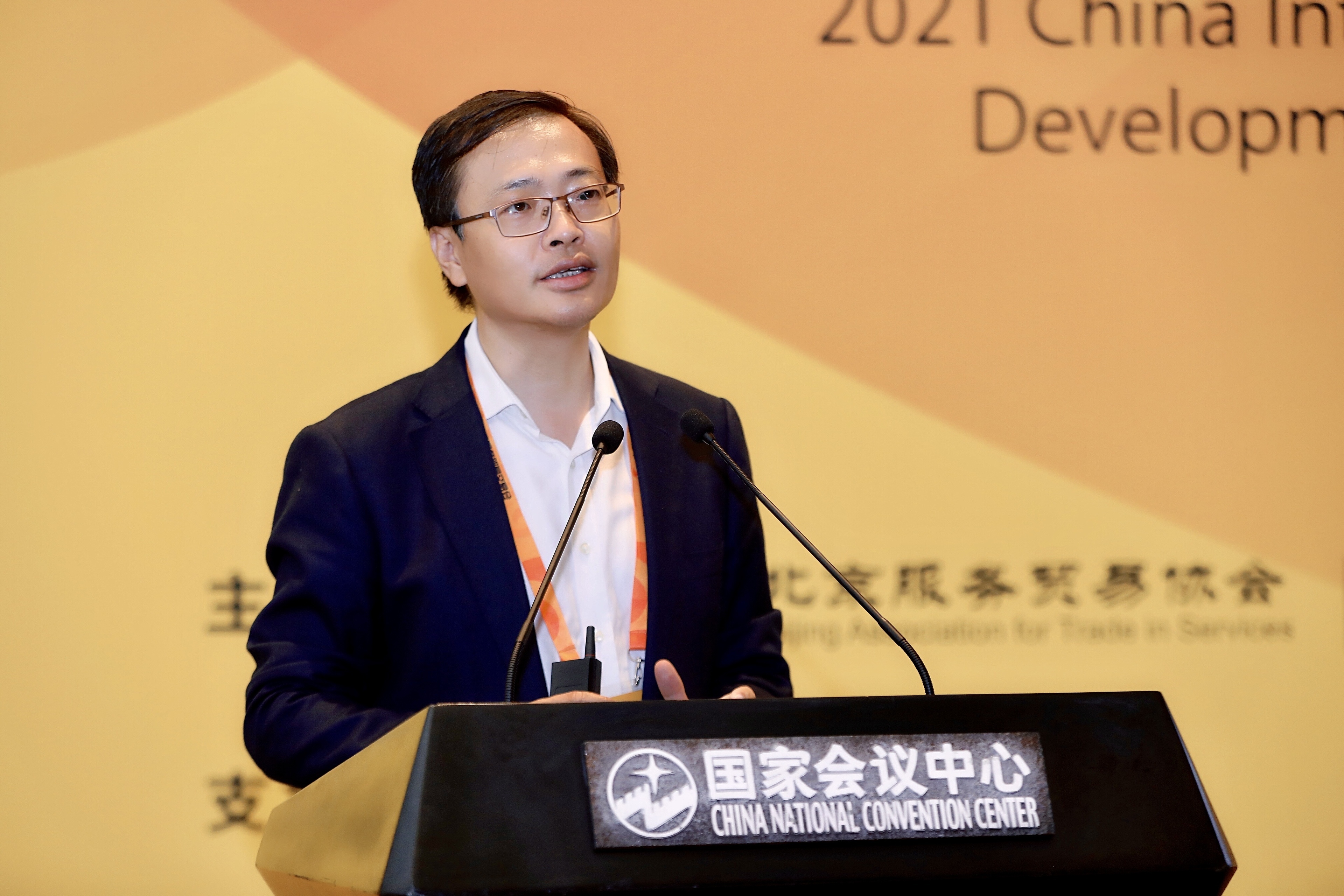 阿斯利康中国副总裁刘谦应对集采将加速创新药研发上市