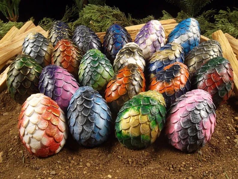 深度报道|《权力的游戏》十周年,关于"龙蛋"的想象变成了高级珠宝打造