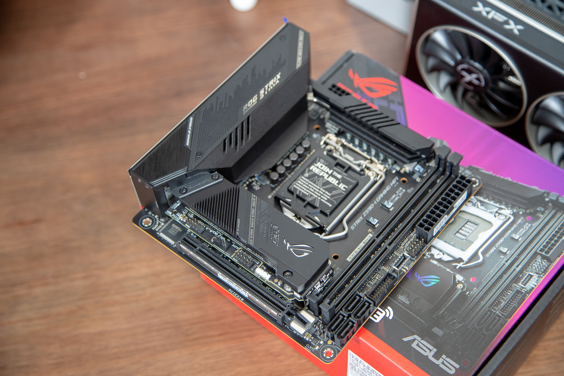 618 itx主机搭建指南:rog z590-i 6700xt只为游戏而生