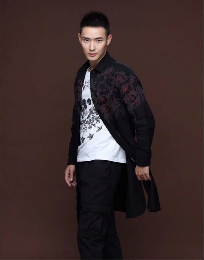 继《外交风云》后,齐纪深在《双面神探》中会怎样蜕变?