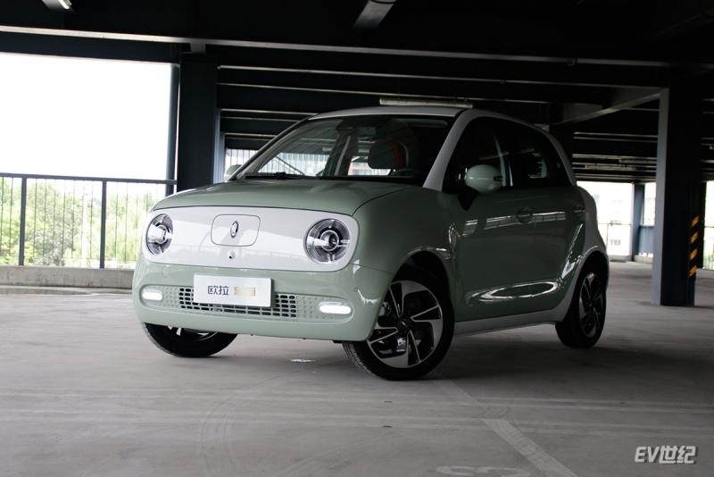 外观微调内饰配双联屏新款欧拉黑猫上市售698万元起