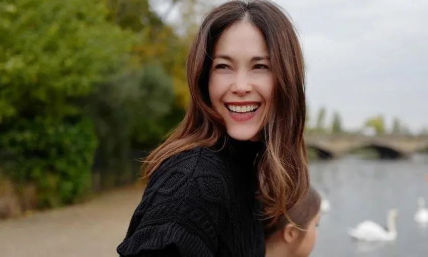 名利场这个泰国顶级女星的姐妹团到底有多drama？_天天新闻,甜甜新闻