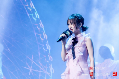 YY直播旗下三名主播获评中国演出行业协会网络表演（直播）分会2020阳光主播_凤凰网