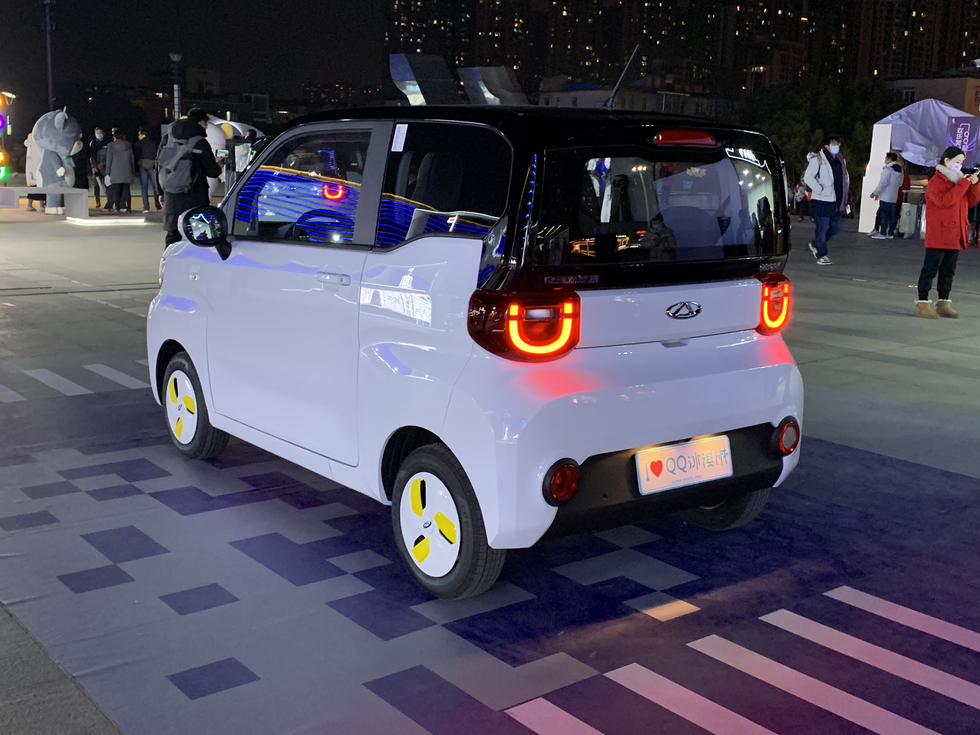 售299万起推3款车型奇瑞qq冰淇淋正式上市