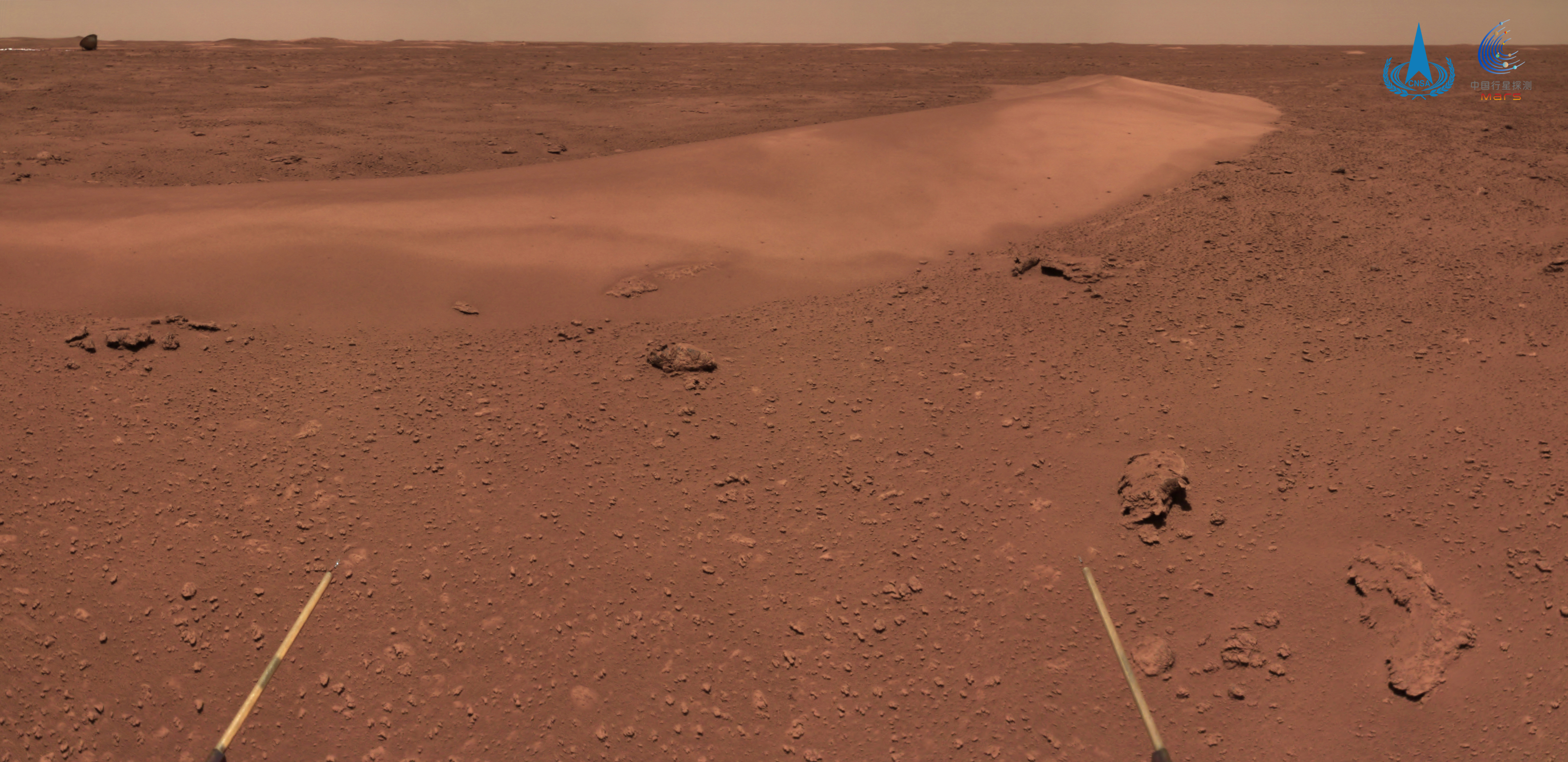图3为火星沙丘