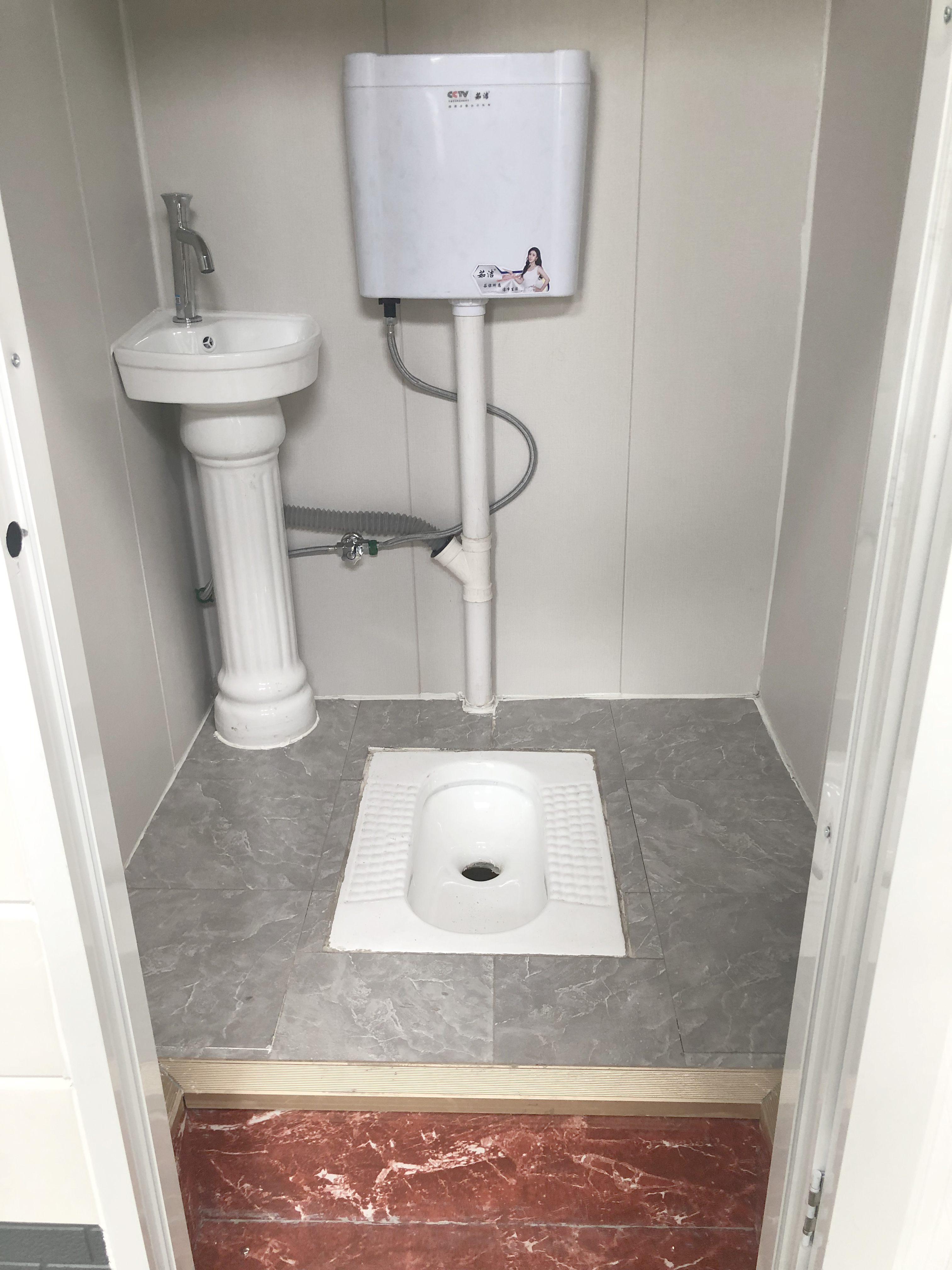 钢结构移动环保卫生间公厕内部实景