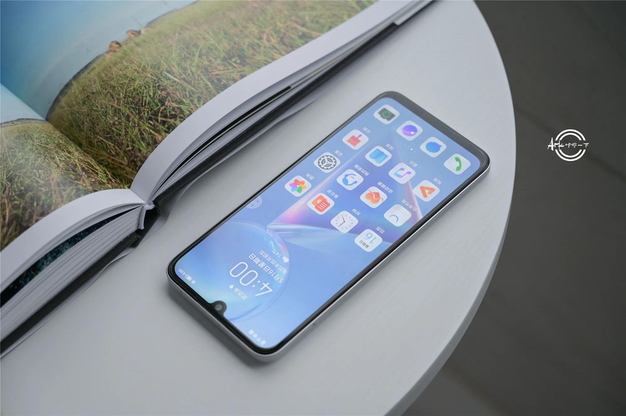 0,依然是默认支持华为的hms的,整机的ui与操作也与以前的机型别无二样