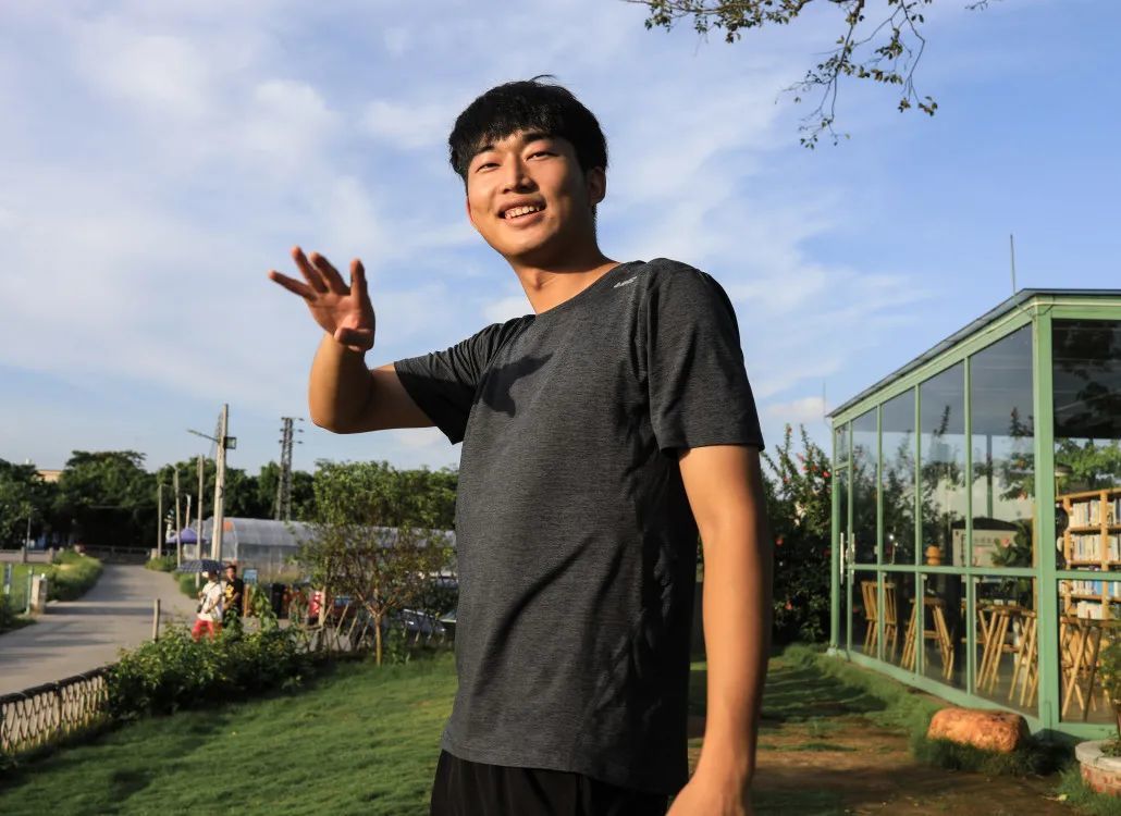 海归小伙为小村带来诗和远方电讯青春特刊