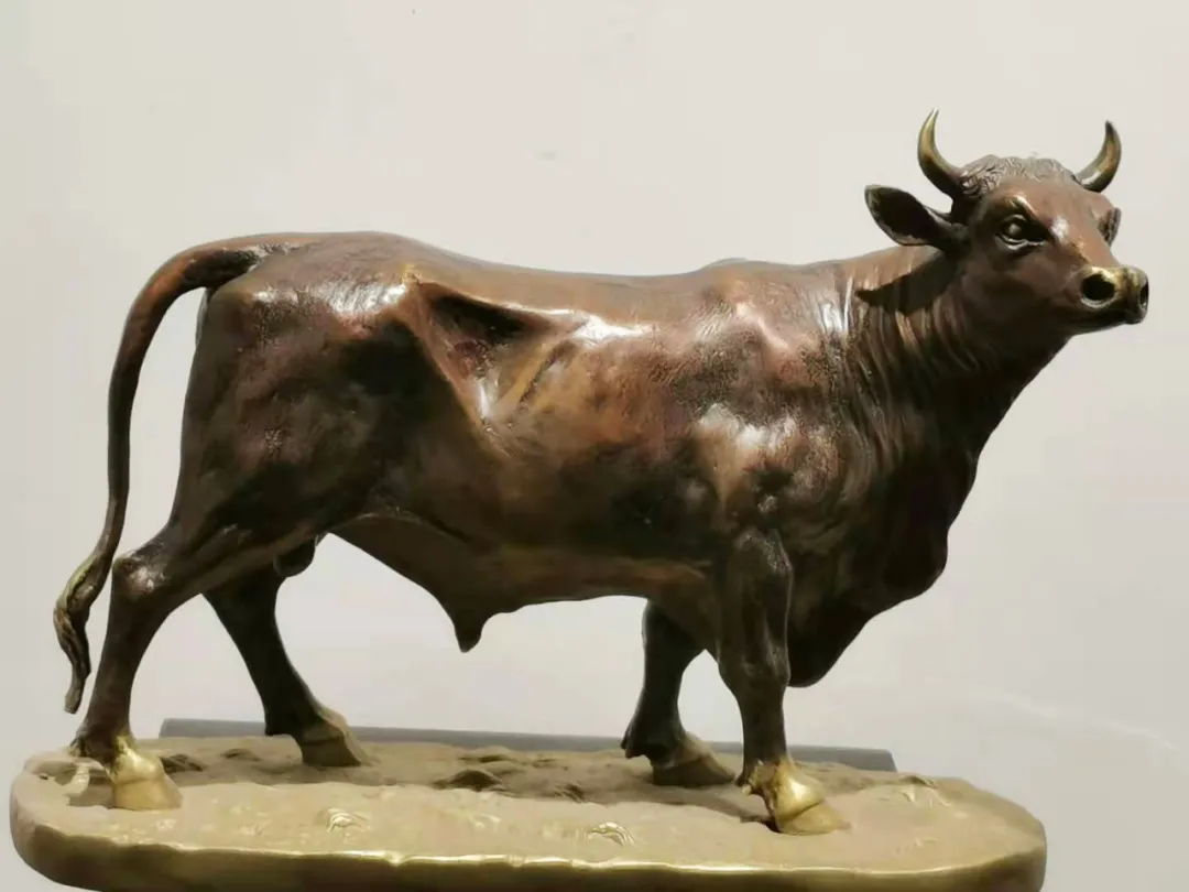 老黄牛拓荒红牛"牛"在中国传统文化中,是勤劳,诚实,力量,奉献的象征