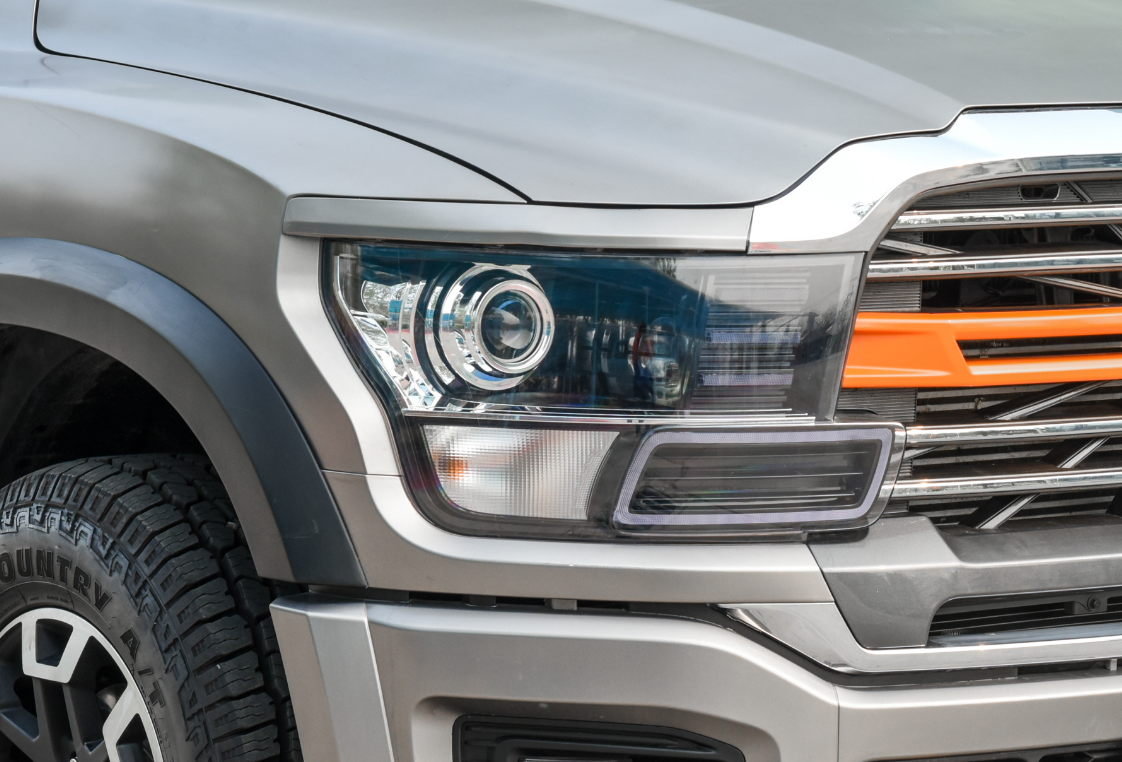 保定猛禽f150长超5米6配日产23t15万起一天订出1000台